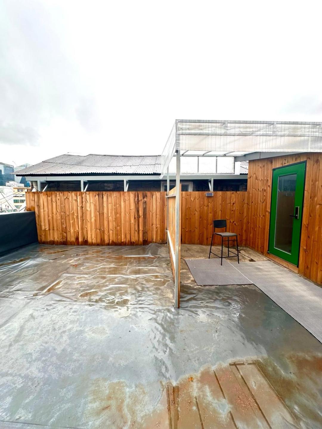 R Jongmyo Guest house